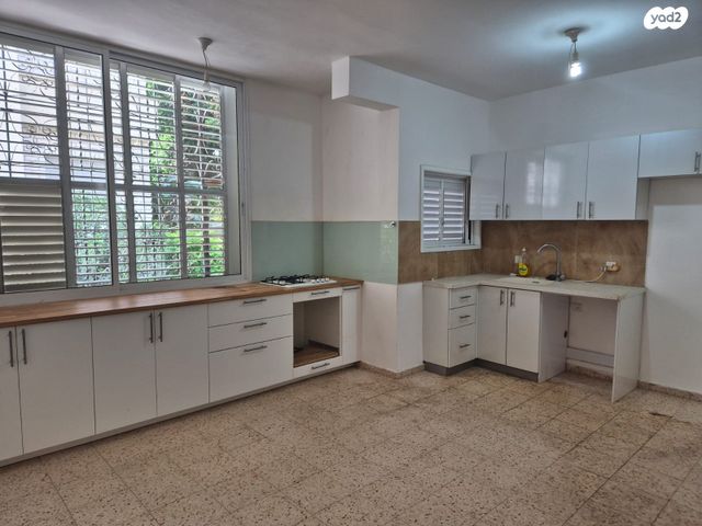 מונטיפיורי 25