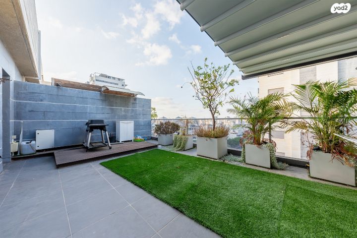 גג/ פנטהאוז, קרית הלאום, ראשון לציון