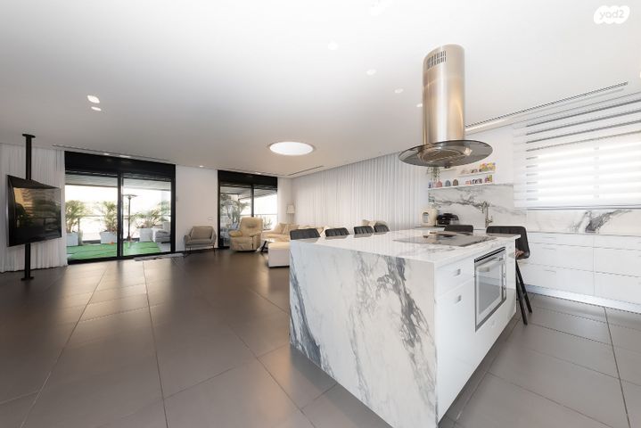 גג/ פנטהאוז, קרית הלאום, ראשון לציון