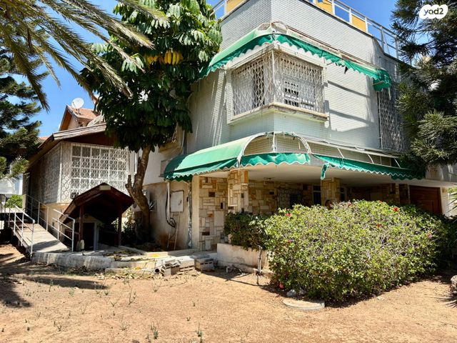 בית פרטי/ קוטג', זלמן שז"ר, נווה חוף, ראשון לציון