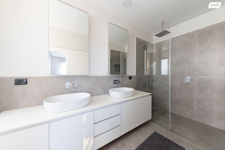 גג/ פנטהאוז, קרית הלאום, ראשון לציון