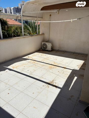 בית פרטי/ קוטג', זלמן שז"ר, נווה חוף, ראשון לציון