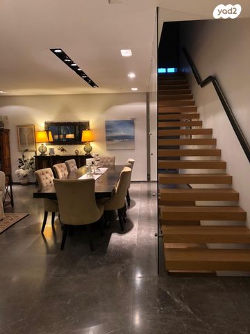 בית פרטי/ קוטג', מרכז דרום, רעננה