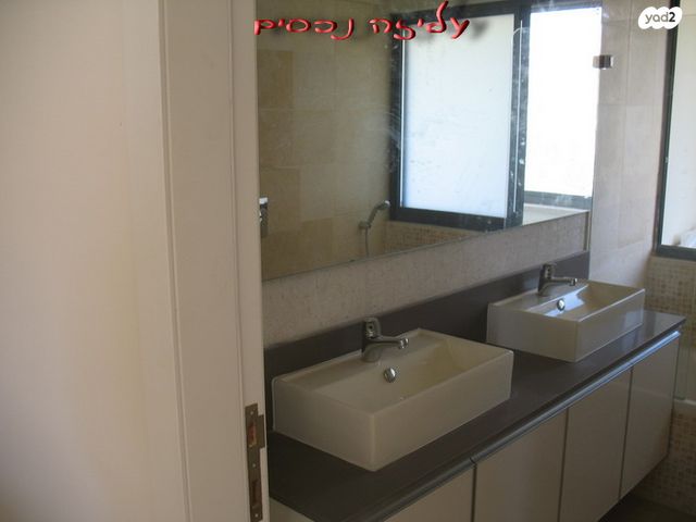 בית פרטי/ קוטג', רעננה