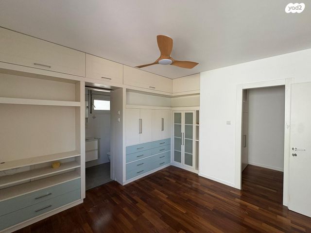 דירה, הדר, רמת השרון