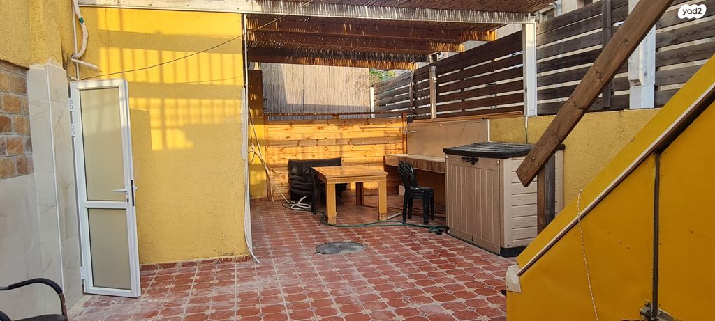 דירת גן, גדרה