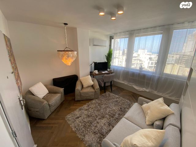 קליניקות, שלום עליכם 13, תל אביב יפו