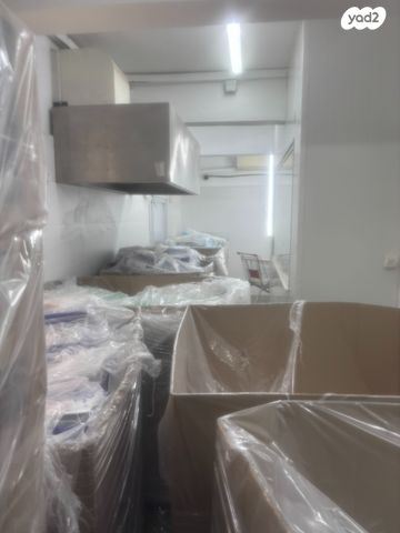 מבני תעשיה, אזור תעשיה הישן, כפר סבא