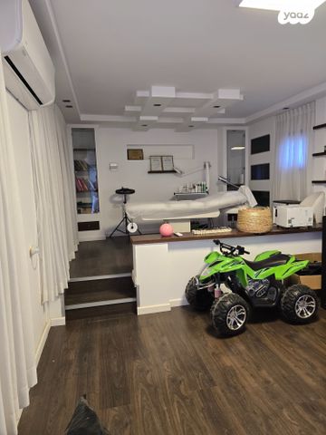 קליניקות, רינתיה