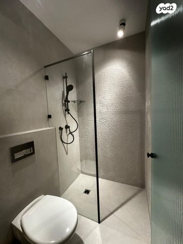 קליניקות, שלום עליכם 13, תל אביב יפו