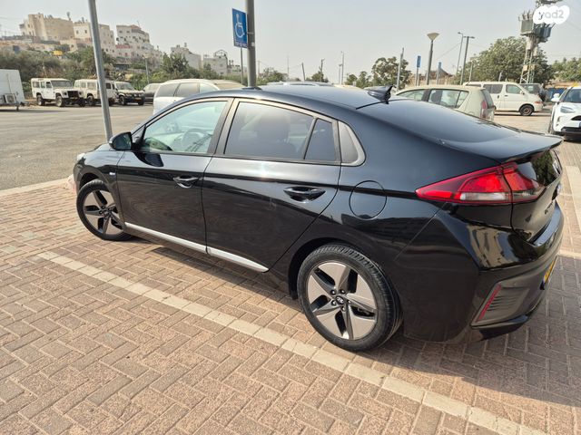 יונדאי איוניק