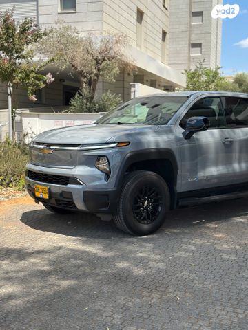 מודעת רכב שברולט סילברדו EV