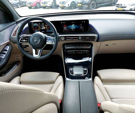 מרצדס-בנץ EQC