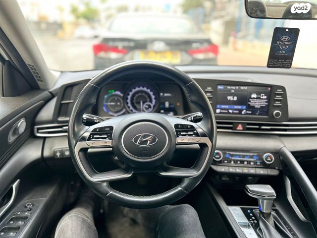 יונדאי אלנטרה