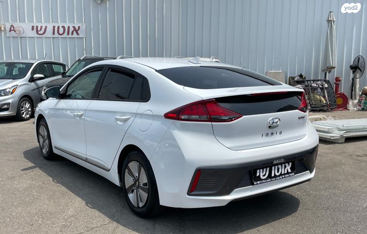 יונדאי איוניק