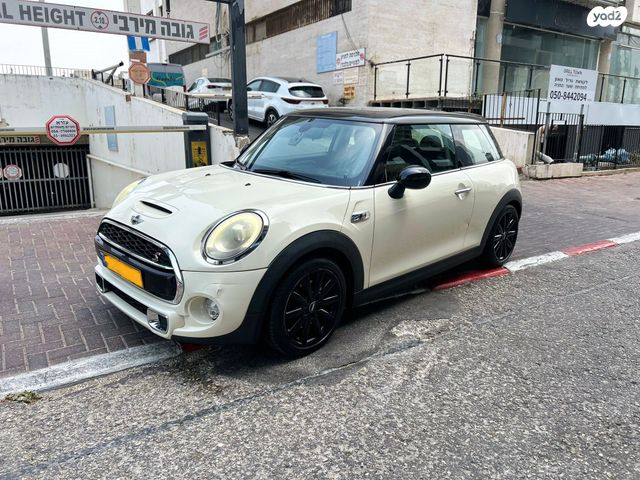 מודעת רכב מיני קופר