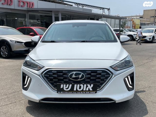 יונדאי איוניק