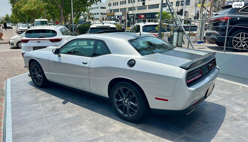 דודג' צ'לנג'ר