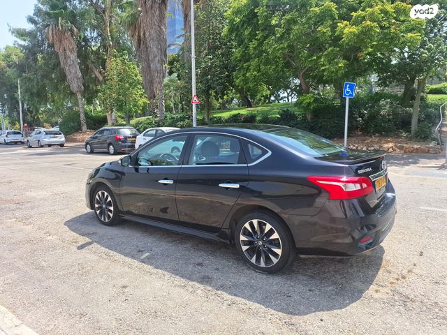 ניסאן סנטרה