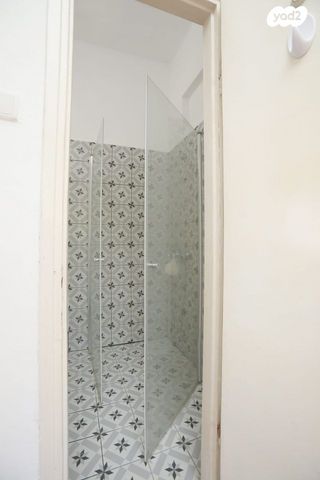 דירה, הברושים 15, מרכז העיר, סביניה, הוותיקה, קרית ביאליק