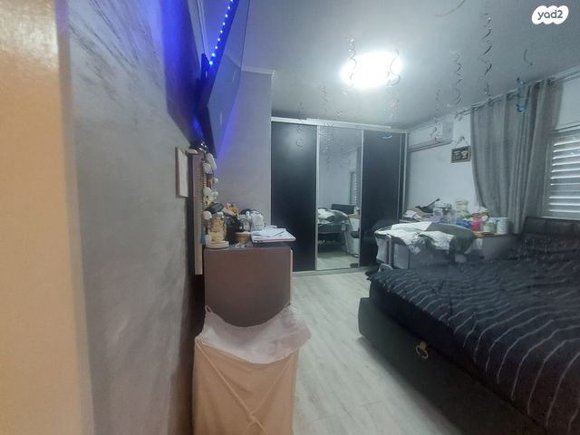 גג/ פנטהאוז, צמרות, גני אביב, לוד