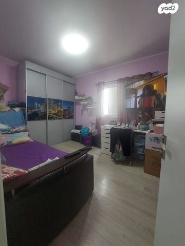 גג/ פנטהאוז, צמרות, גני אביב, לוד