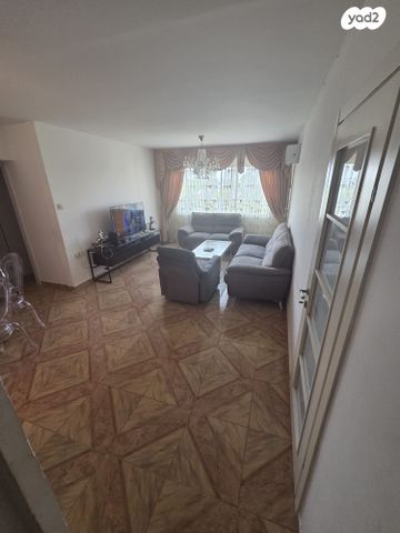 יהודה בורלא 4