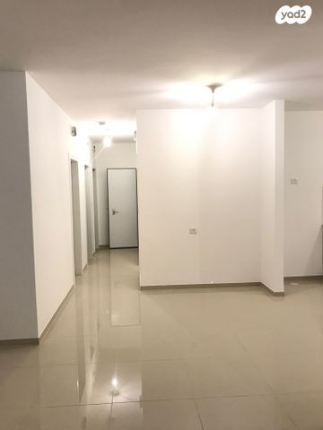 דירה, שדרות עמק חפר, שקמים ואגמים, אשקלון