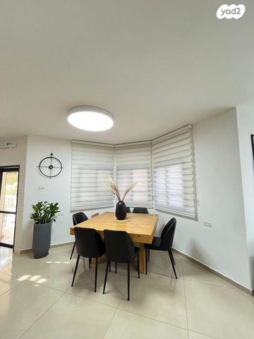 בית פרטי/ קוטג', עומר