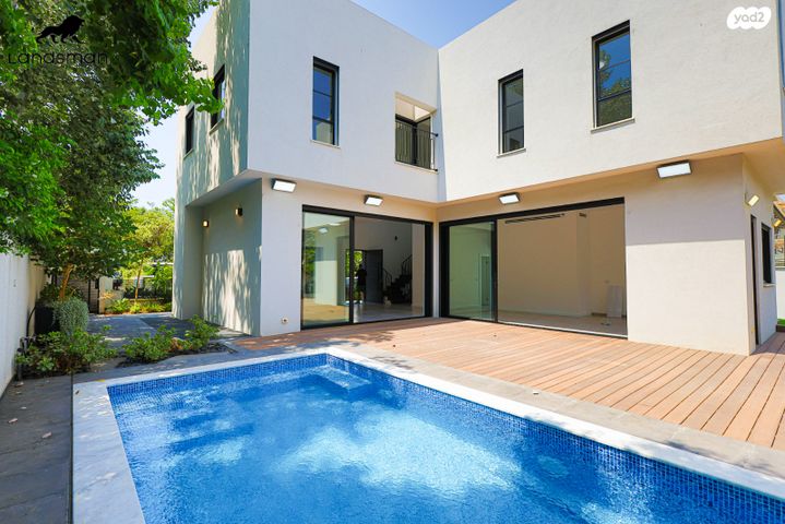 בית פרטי/ קוטג', אלוף יצחק חופי, שיכון צנחנים, רמת גן