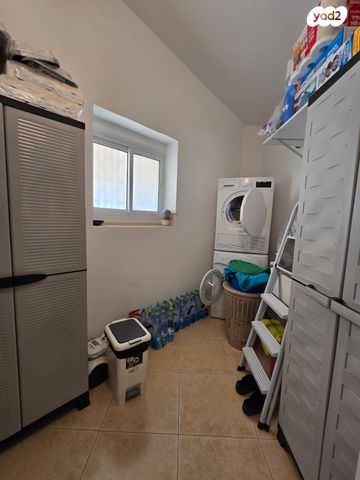 דו משפחתי, ערד