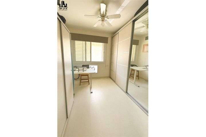 דירה, הגיבור האלמוני 20, יד אליהו, תל אביב יפו