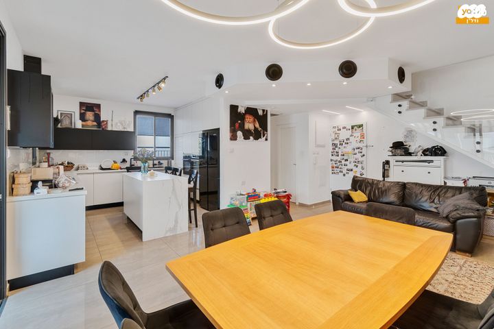 דופלקס, מרדכי מוטלה רוזנשטיין, ראשון לציון