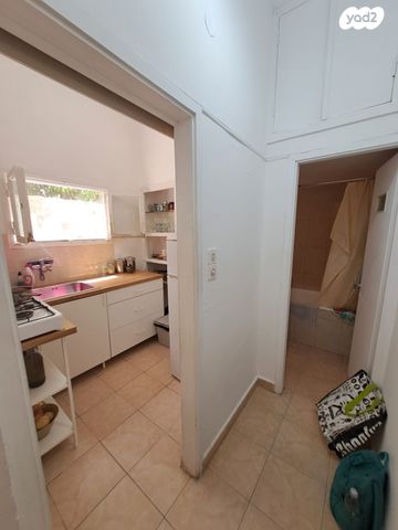 דירה, בר גיורא 33, הדר עליון, חיפה