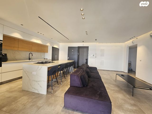 דירה, משה לוי 6, נאות שמיר, רמלה