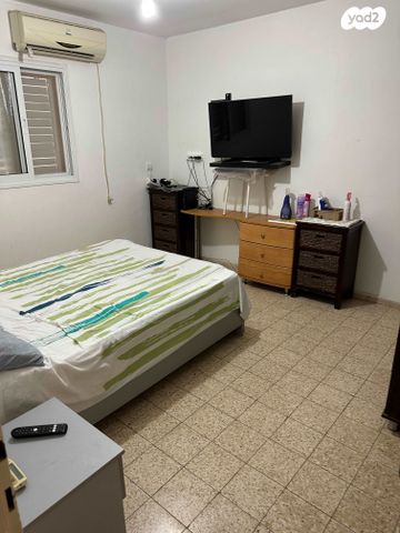 דו משפחתי, אופקים