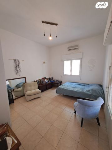 דירה, בר גיורא 33, הדר עליון, חיפה