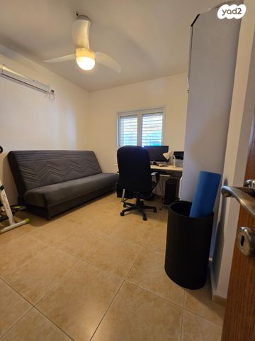 דו משפחתי, ערד