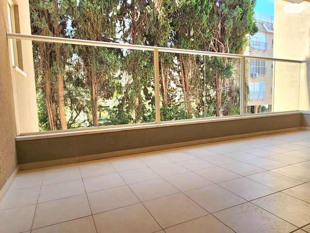 דירה, הרצליה הירוקה, נווה עובד, הרצליה