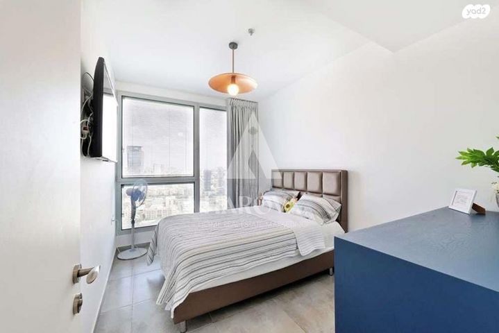 דירה, גרציאני יצחק, גני שרונה, קרית הממשלה, תל אביב יפו