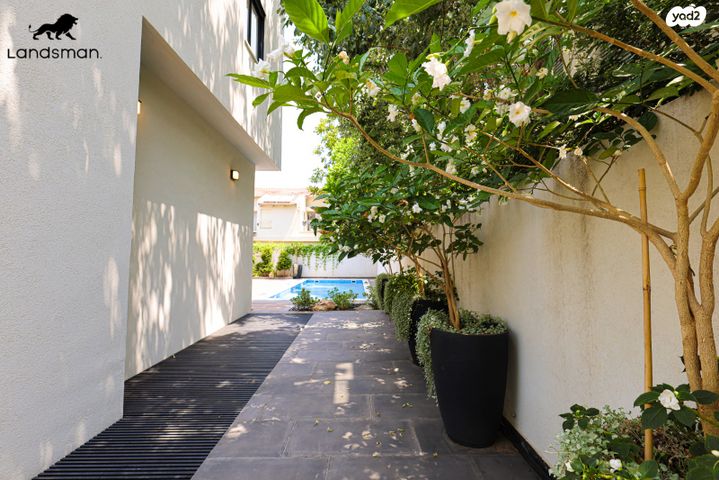 בית פרטי/ קוטג', אלוף יצחק חופי, שיכון צנחנים, רמת גן