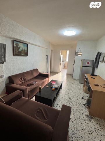 דירה, שמעון בר גיורא, שכונה ד', באר שבע