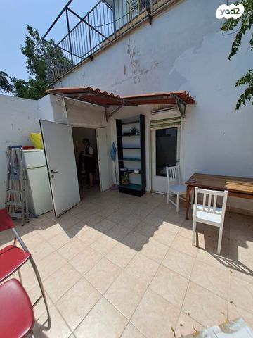 דירה, בר גיורא 33, הדר עליון, חיפה