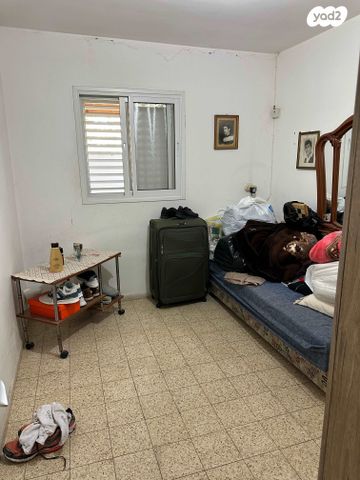 דו משפחתי, אופקים