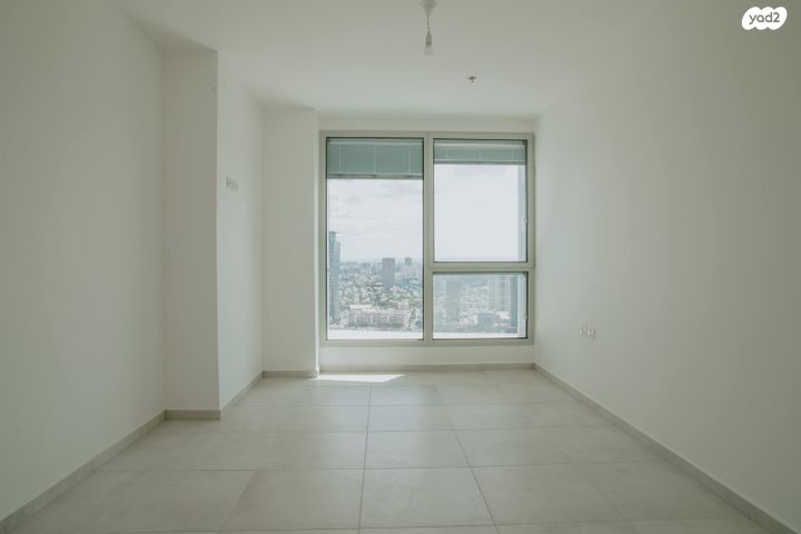 דירה, גרציאני יצחק, גני שרונה, קרית הממשלה, תל אביב יפו