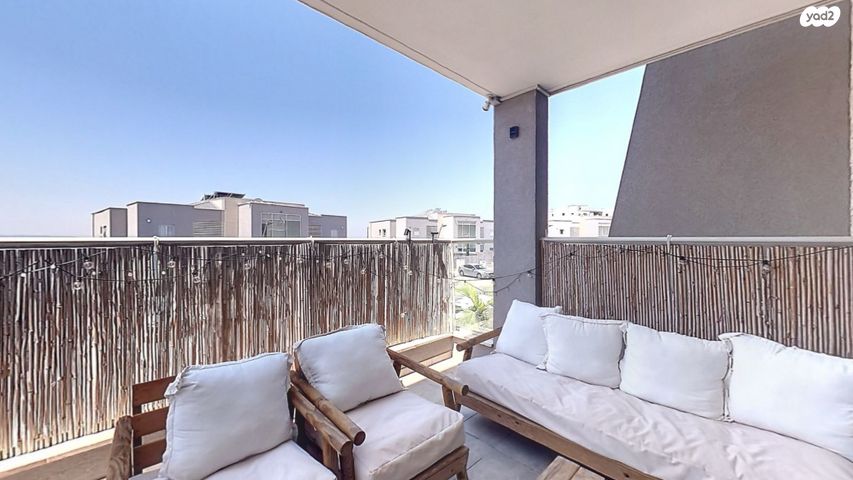 דירת גן, החרוב, מצפה העמק, מגדל העמק