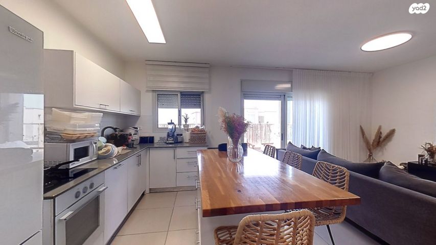 דירת גן, החרוב, מצפה העמק, מגדל העמק