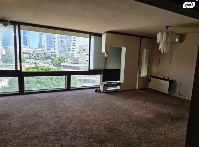 מודעת נכס, ה' באייר, הצפון החדש - כיכר המדינה, תל אביב יפו