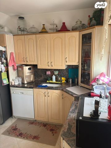 גג/ פנטהאוז, דב סדן, פסגת זאב, ירושלים