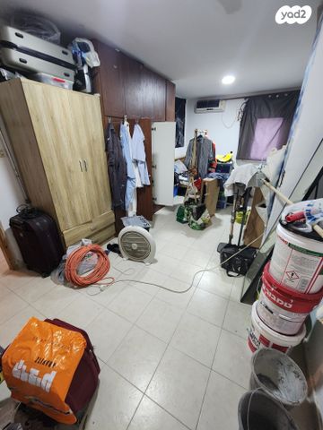 דירה, שכונה ב', באר שבע